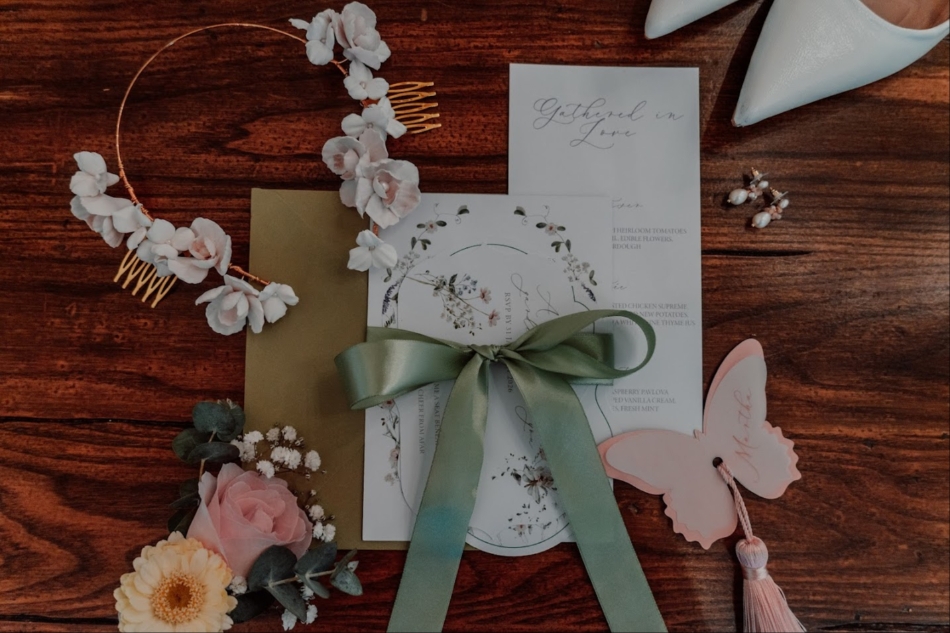 Gallery image 1: with-my-little-camera