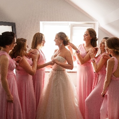 How to find the right dress for your bridesmaids