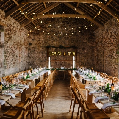 Ideas for decorating a wedding barn
