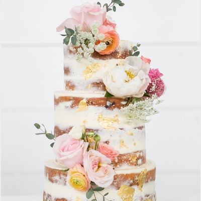 The Naked Vegan in Cardiff has won Best Vegan Wedding Cake Company at the Global Vegan Awards