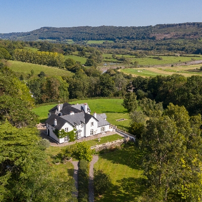 Fall in love with Woodbank House in the Usk Valley