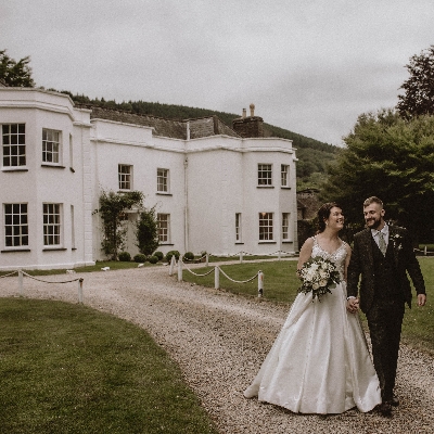 Zoë and Jed celebrated their love with a gorgeous wedding at Tall John’s House