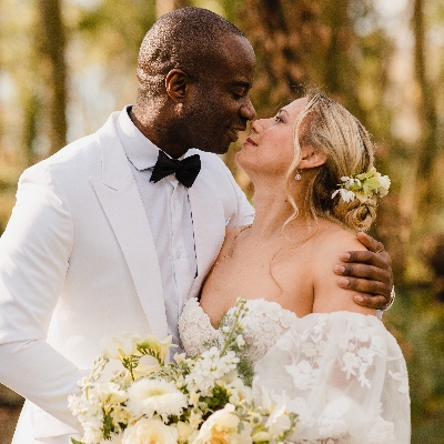 This styled shoot at Llandough Castle Garden Weddings was put together by a team of talented suppliers