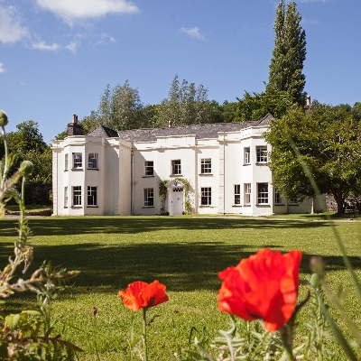 Tall John’s Weddings is a beautiful wedding venue in Brecon