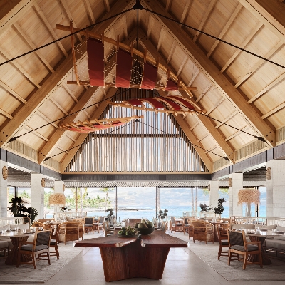 Honeymoon News: The Rosewood Resort in Hawaii has reopened its doors