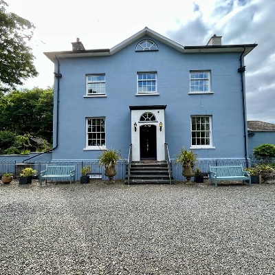 Crug Glâs is a country house restaurant with rooms in Pembrokeshire
