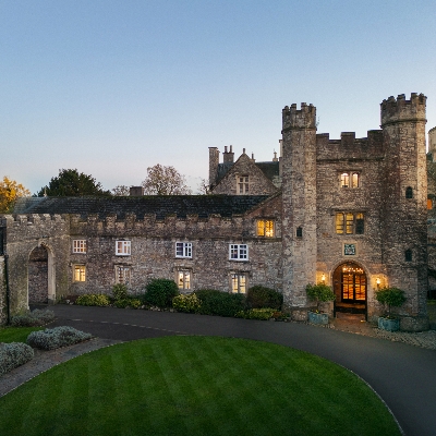 Wedding News: Delta Hotels by Marriott St. Pierre Country Club is a 14th-century manor nestled within 400 acres of parkland