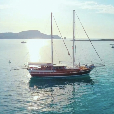 Honeymoon News: Salamander Voyages Expands into Sardinia, Italy  May 2025