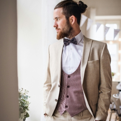 Grooms' News: Warm Weather, Cool Looks: Your Summer Wedding Style Guide