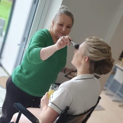 Ask the Experts: Anna Bennett Make-Up