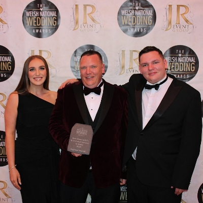 Wedding News: Local supplier spotlight: DJ Sound & Lighting