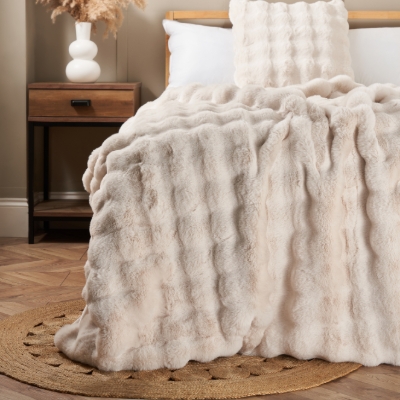 Gifting options for the upcoming wedding season from BHS