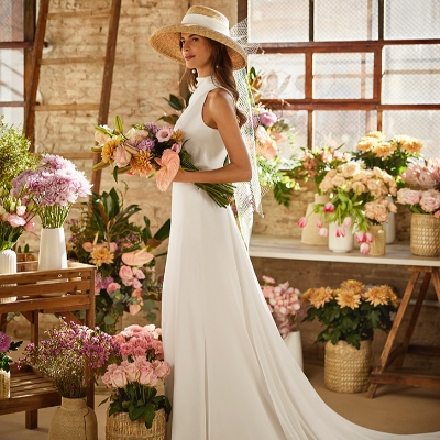 Fashion News: ROSA CLARÁ PAYS TRIBUTE TO GAUDÍ WITH ITS NEW FASHION FILM BRIDE BY NATURE