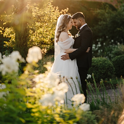 Real Weddings: Simply ours