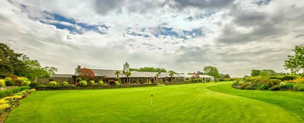 Say 'I do' at Cottrell Park Golf Resort: Image 1