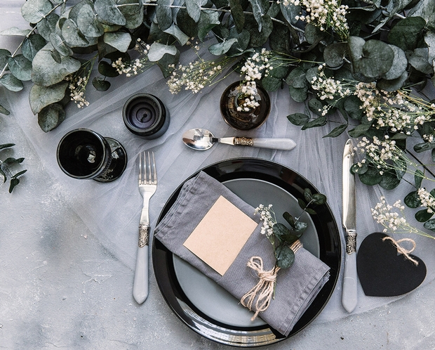 Wedding Planner, Bethan Davies, reveals how you can organise an extravagant Christmas-themed wedding: Image 1