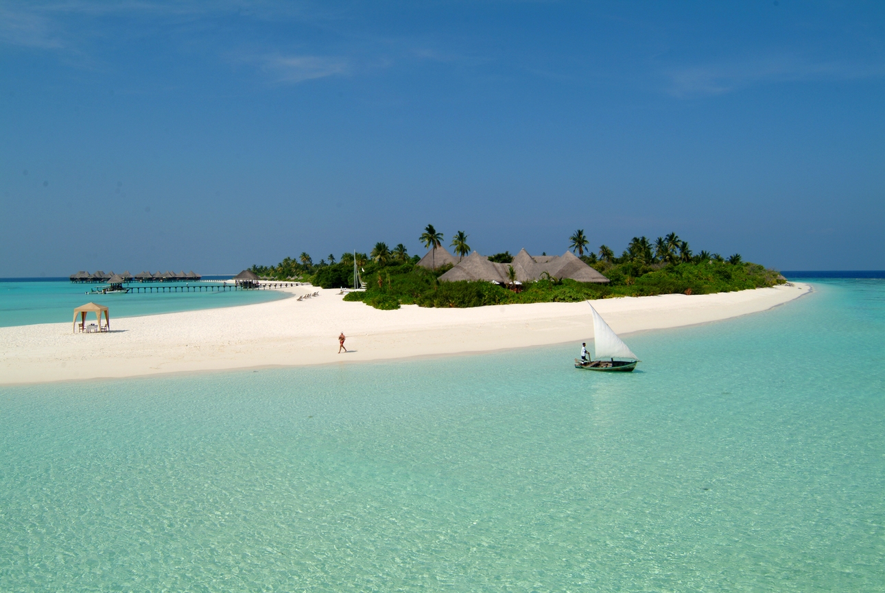 Magic in the Maldives: Image 1