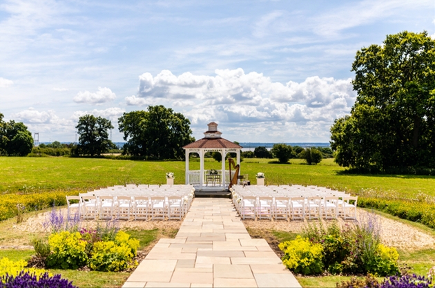 Impress your guests by getting married at St Tewdrics House: Image 1