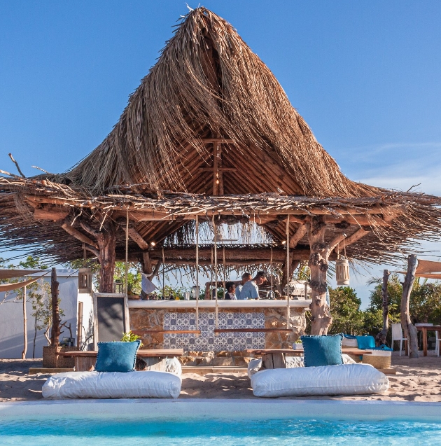 Peri-Peri Beach Club on the beautiful island of Benguerra in Mozambique