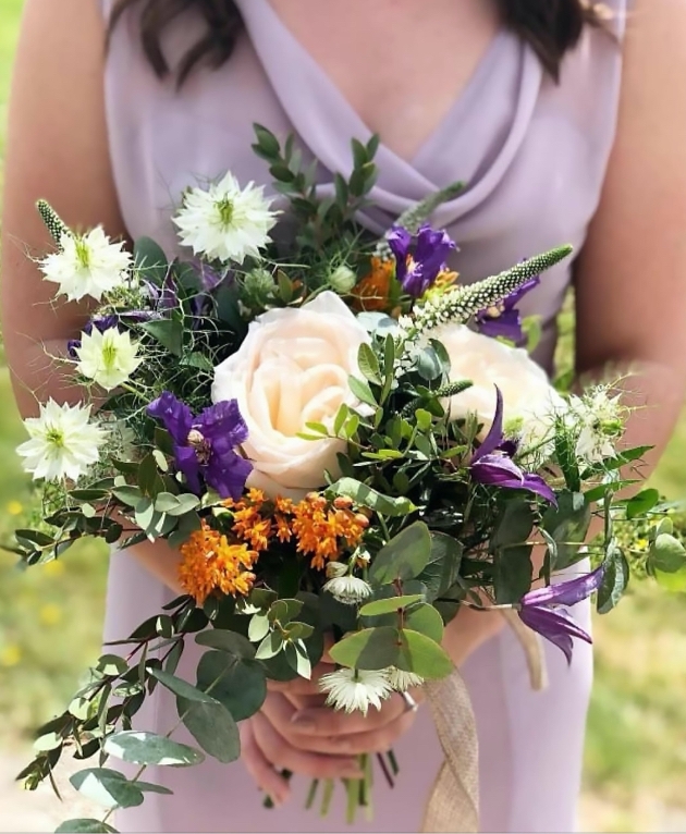 Florist Kayleigh Jones reveals how you can save money on your big-day flowers: Image 1