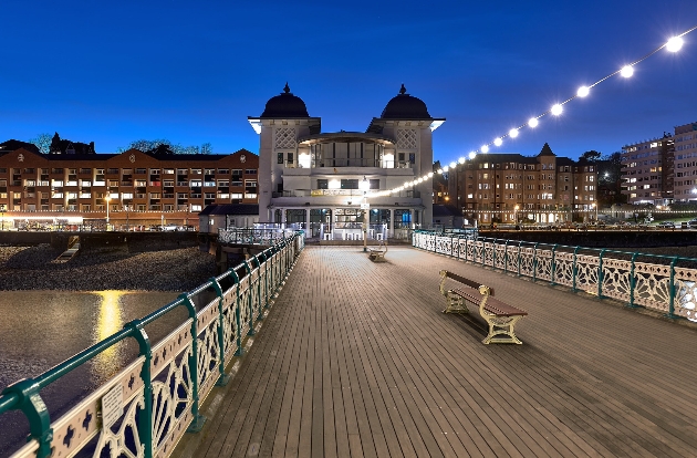 An empty bridge