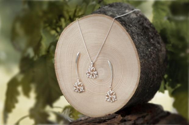 The Royal Mint collaborates with British designer to create new jewellery collection: Image 1