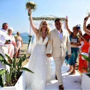 Local discount wedding shops