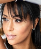 Thumbnail image 2 from Makeup Locker